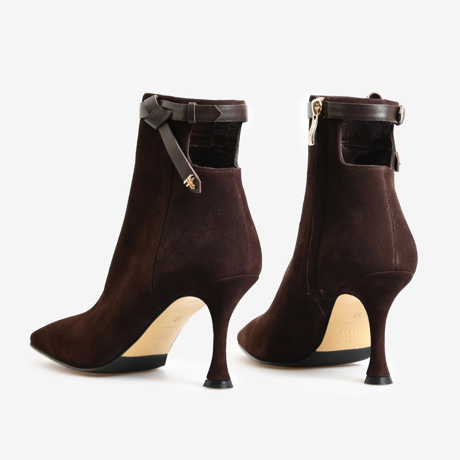 Kahve Süet Kadın Abiye Bot