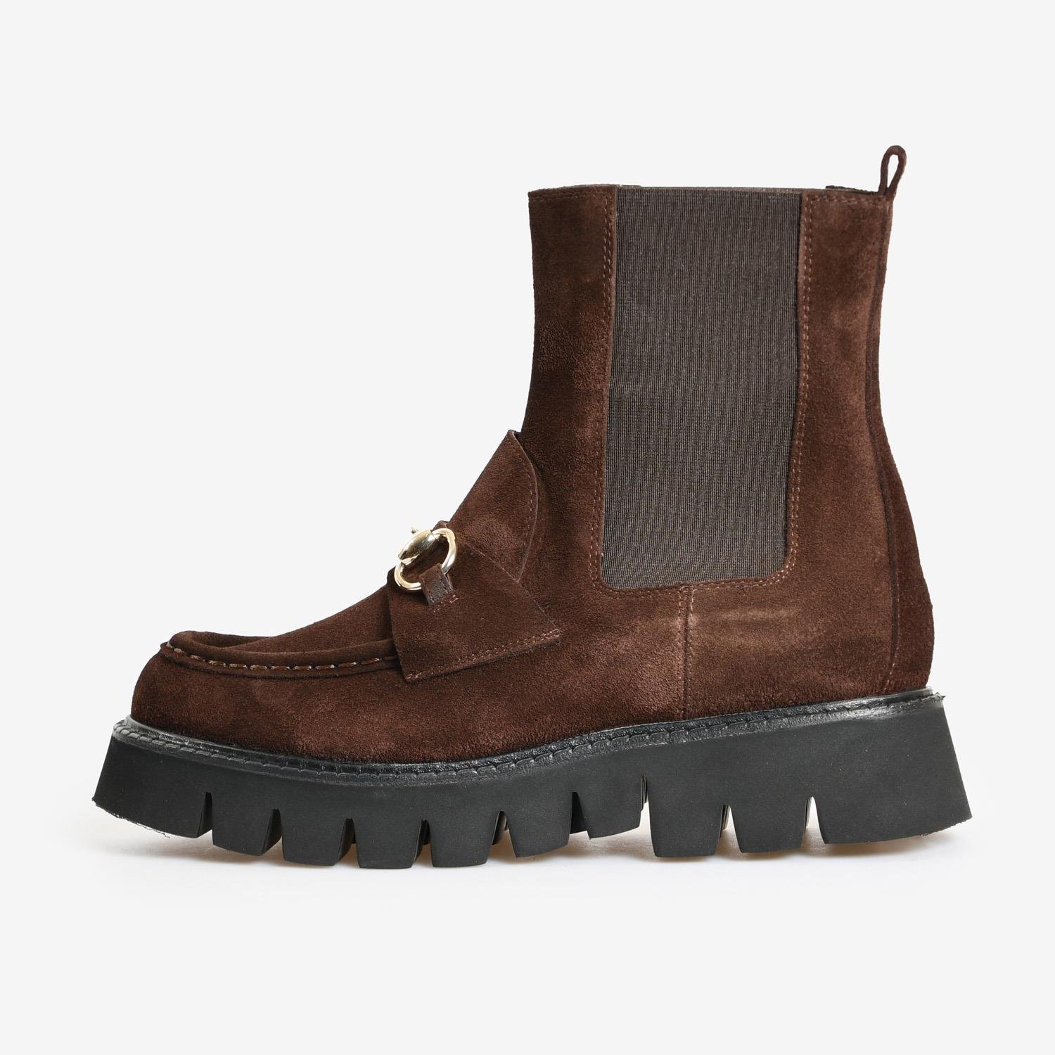 Kahve Süet Toka Detaylı Kadın Bot