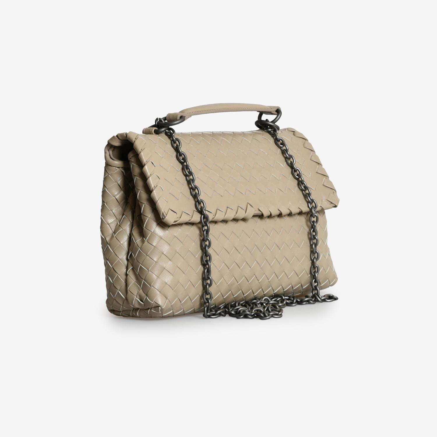 Kum Örgü Deri Kadın Askılı Çanta