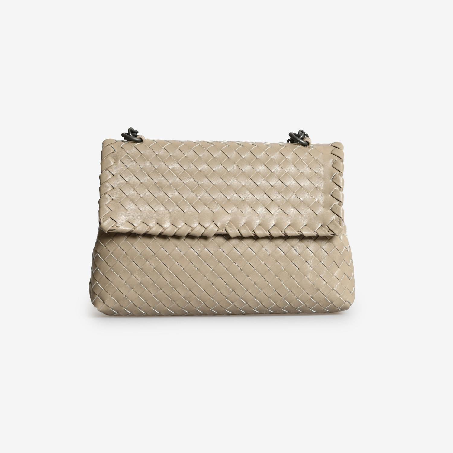 Kum Örgü Deri Kadın Askılı Çanta