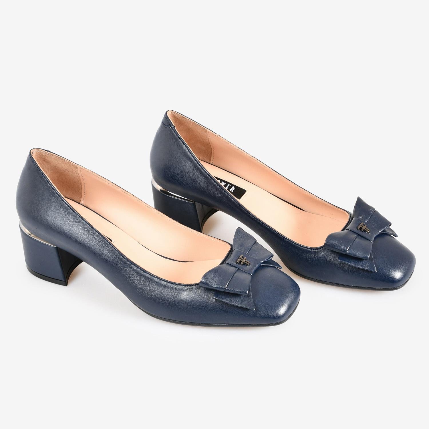 Lacivert Deri Fiyonk Detaylı Kadın Abiye Ayakkabı