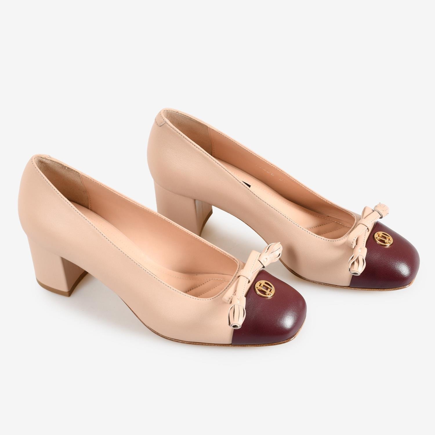 Nut Deri Logolu Fiyonk Detaylı Kadın Abiye Ayakkabı