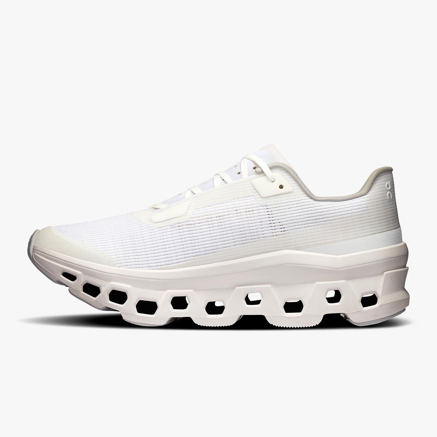 On Runnıng Beyaz Cloudmonster Void Kadın Koşu Ayakkabısı