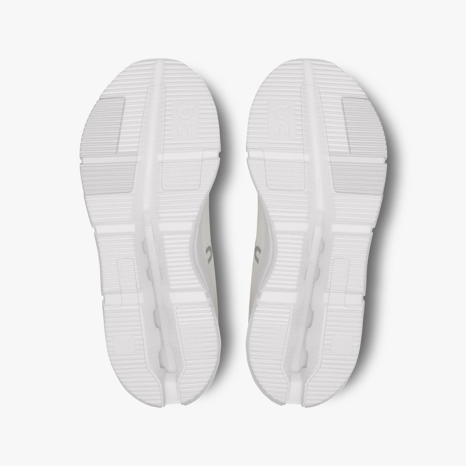 On Running Beyaz Cloudnova 2 Erkek Spor Ayakkabısı