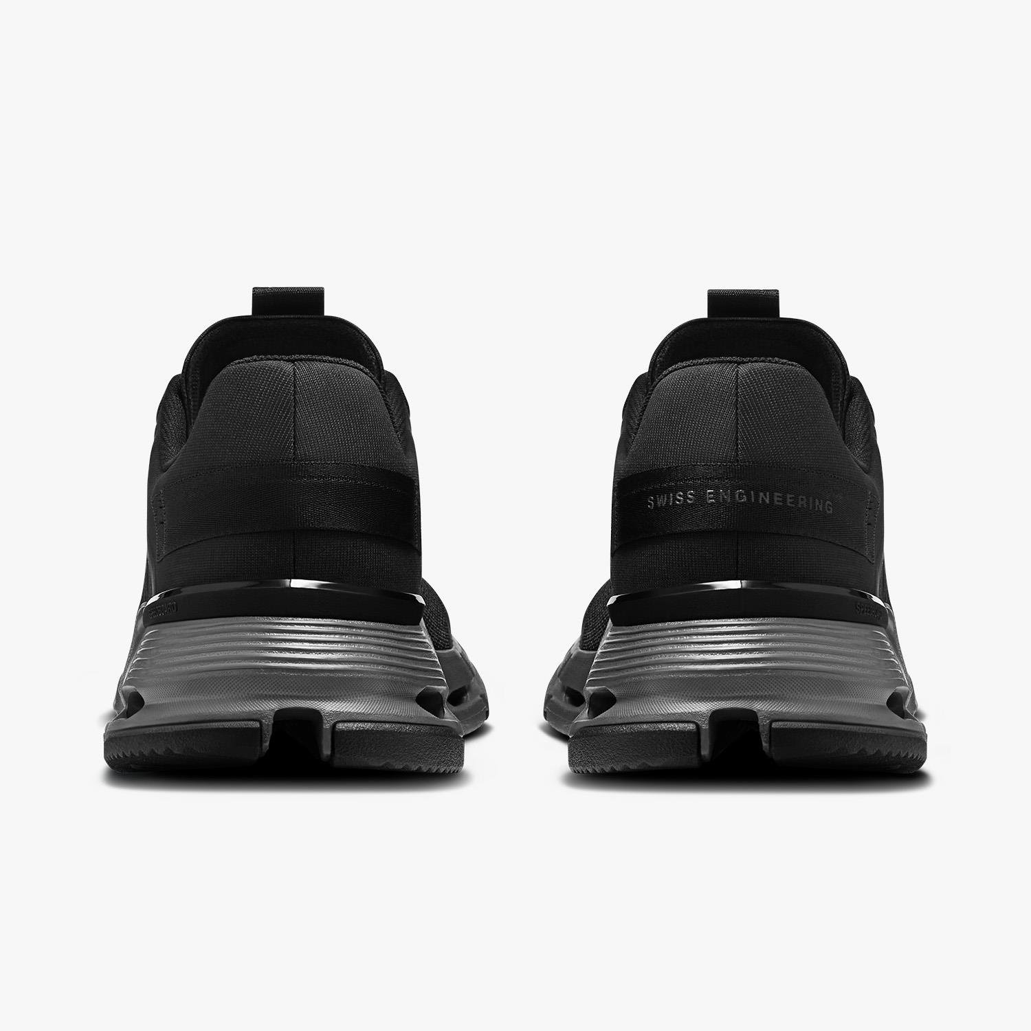 On Running Cloudnova Form 2 TT Siyah Erkek Koşu Ayakkabısı