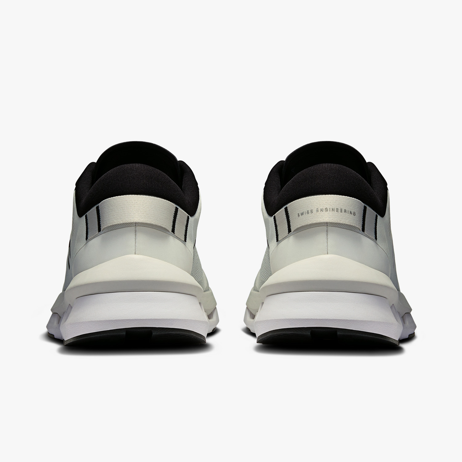 On Running Cloudzone Beyaz Kadın Koşu Ayakkabısı