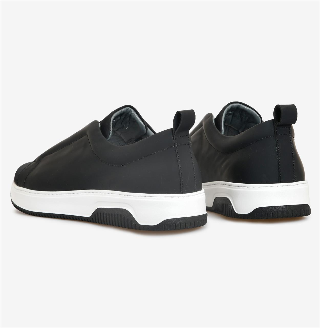 Siyah Bağcıksız Deri Erkek Sneaker