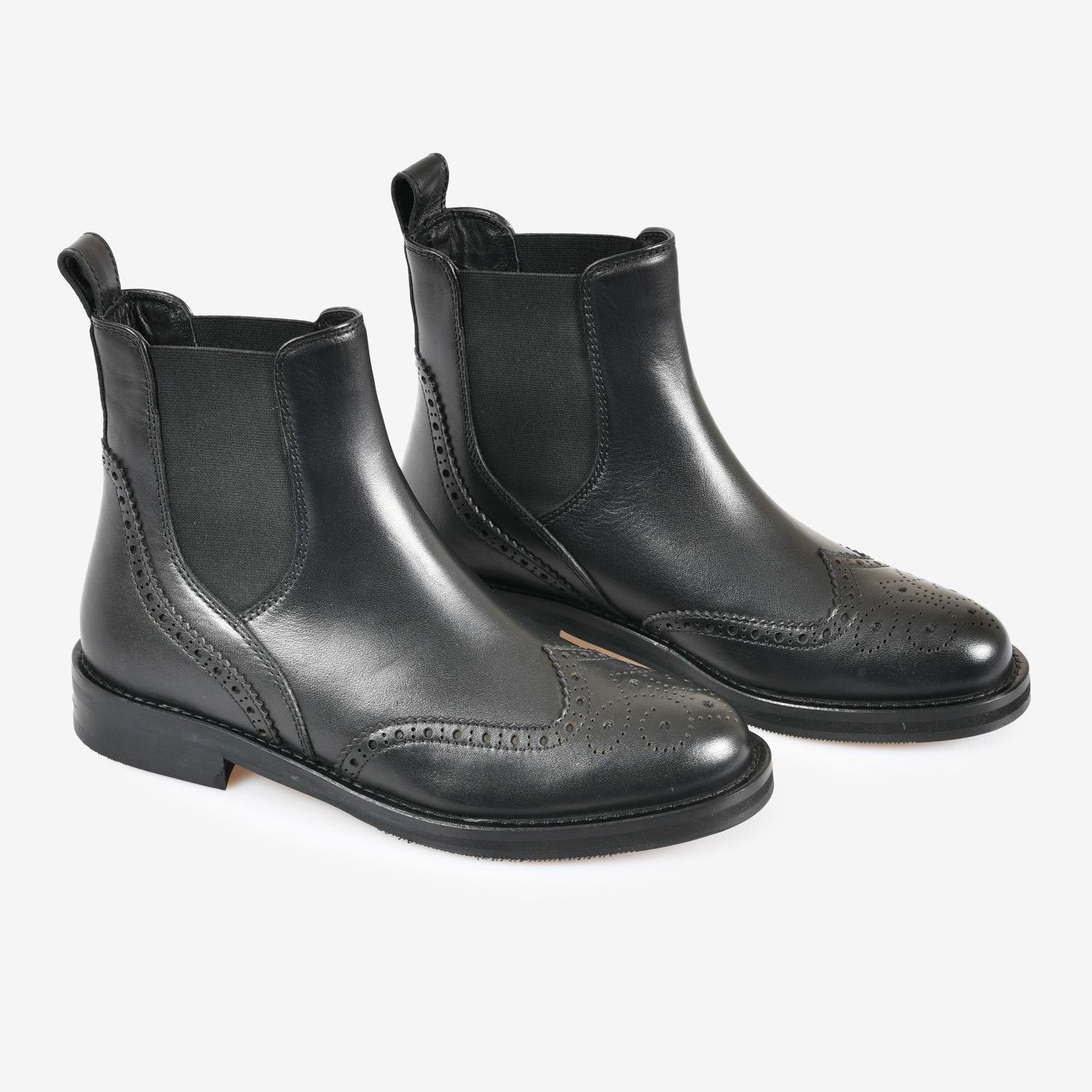 Siyah Deri Bağcıksız Düz Kadın Abiye Bot