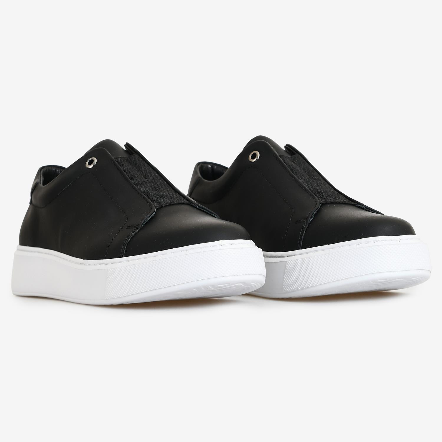 Siyah Deri Bağcıksız Erkek Sneakers
