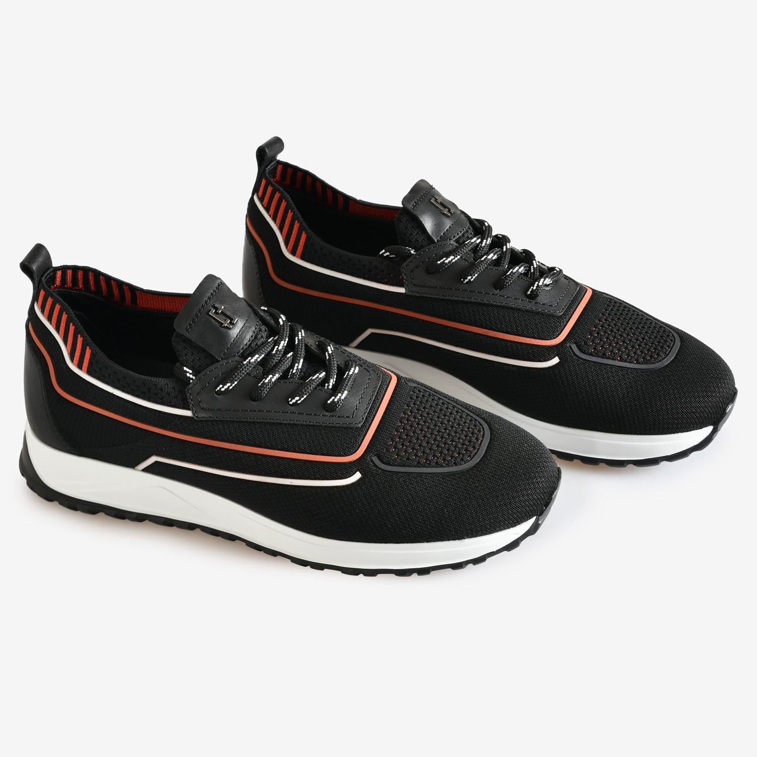 Siyah Deri Bağcıksız Erkek Spor Ayakkabı