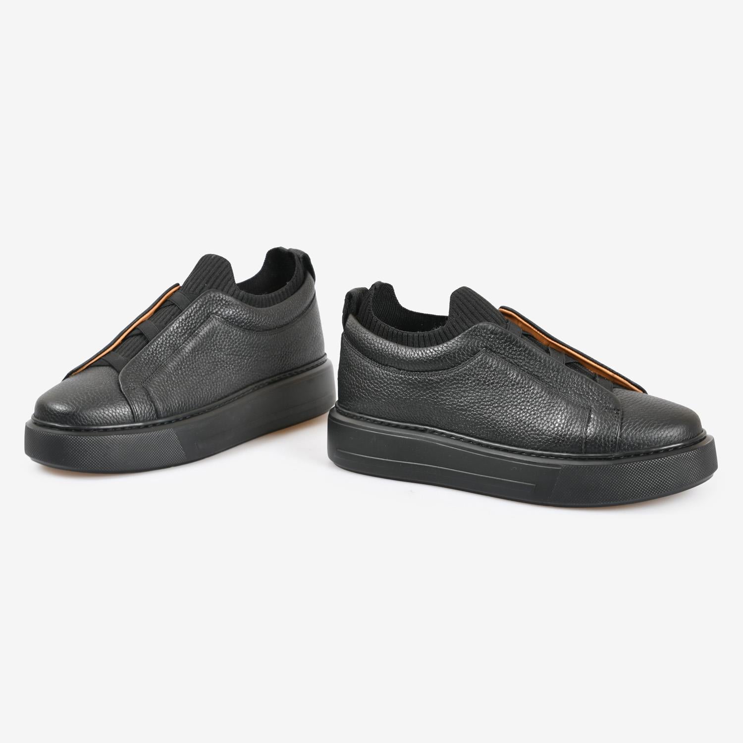 Siyah Deri Bağcıksız Kadın Sneaker