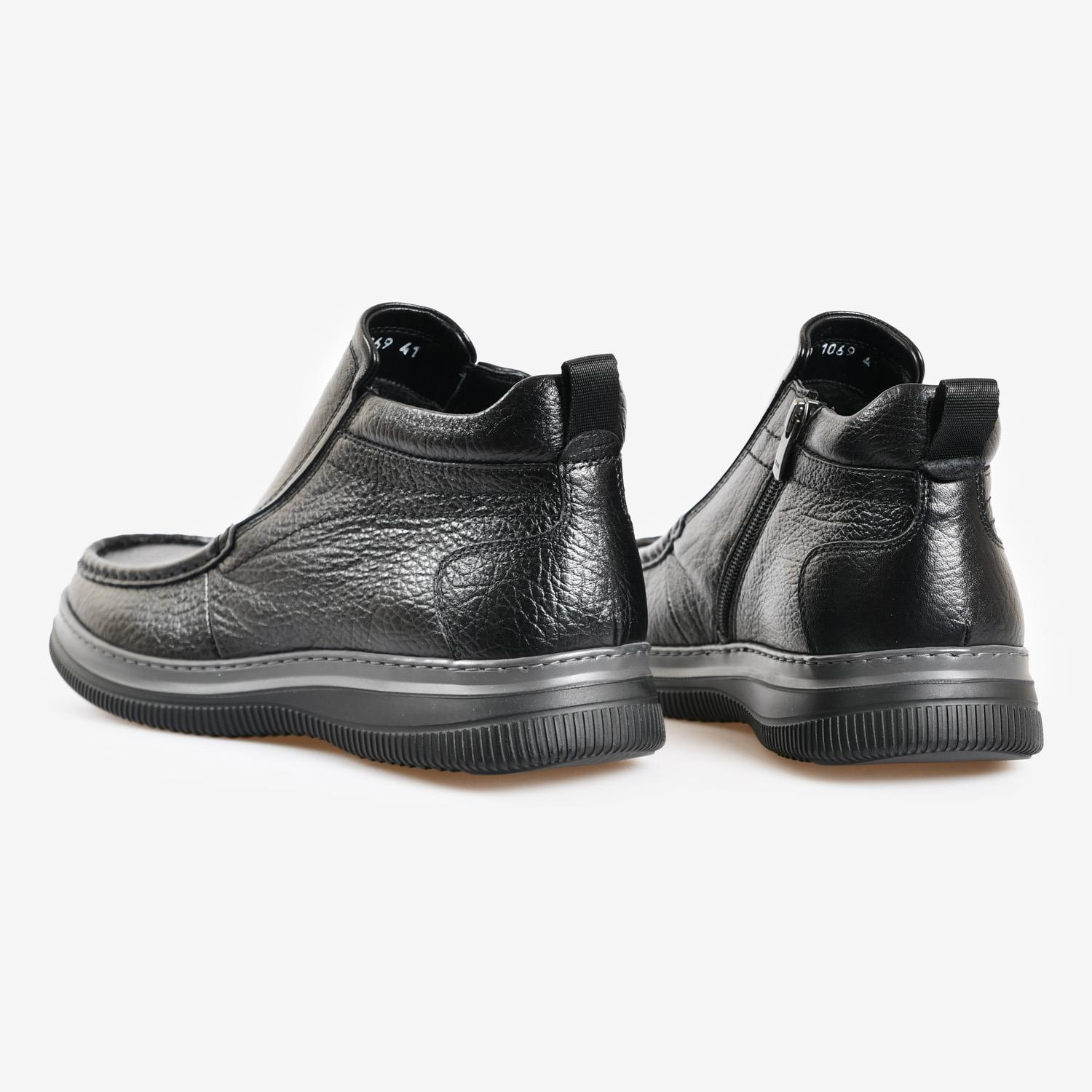 Siyah Deri Bağcıksız Klasik Erkek Bot