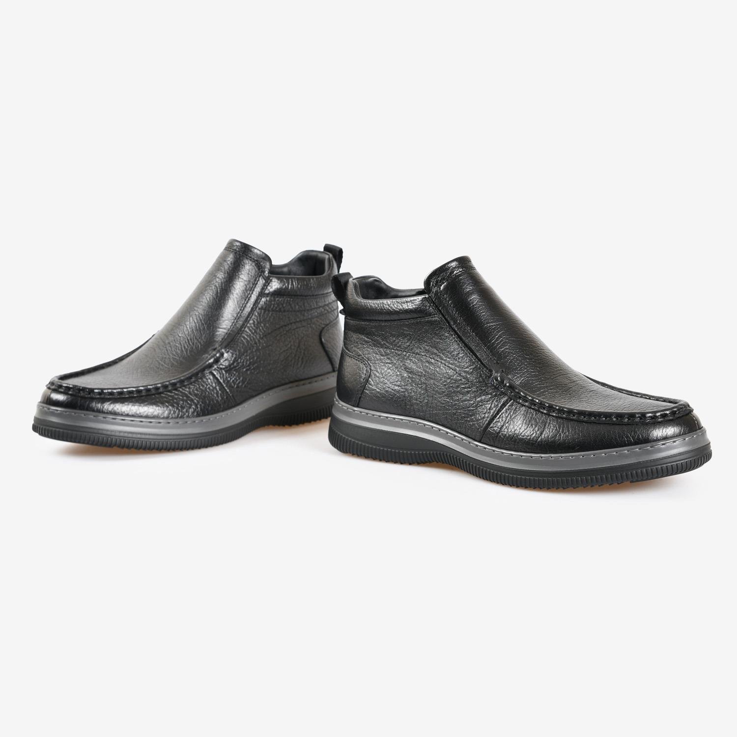 Siyah Deri Bağcıksız Klasik Erkek Bot