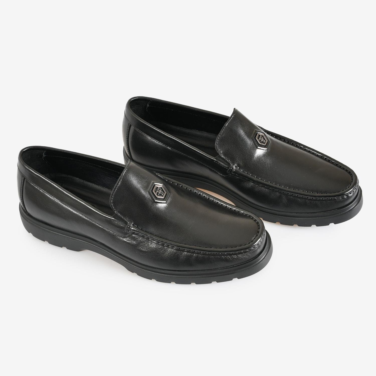 Siyah Deri Bağcıksız Logo Detaylı Erkek Loafer