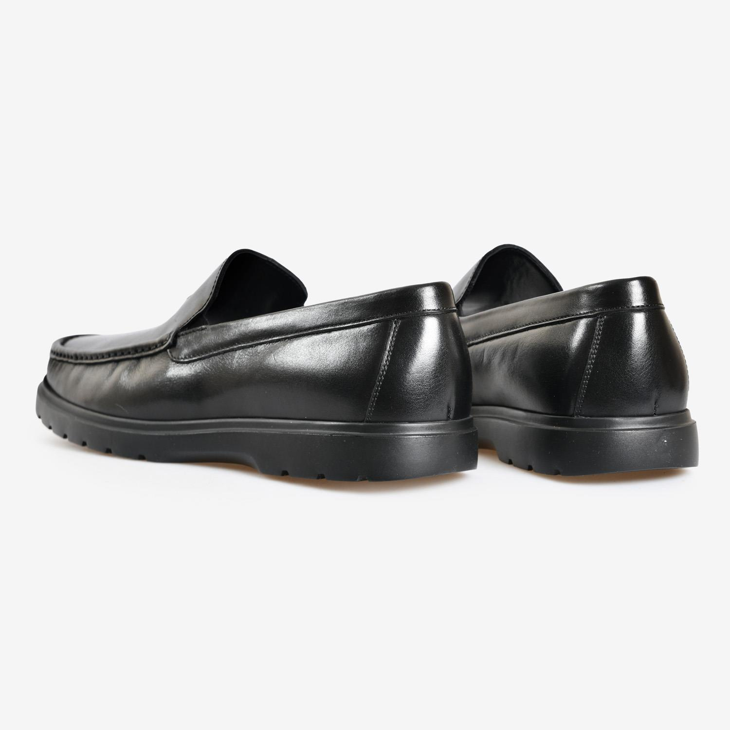 Siyah Deri Bağcıksız Logo Detaylı Erkek Loafer