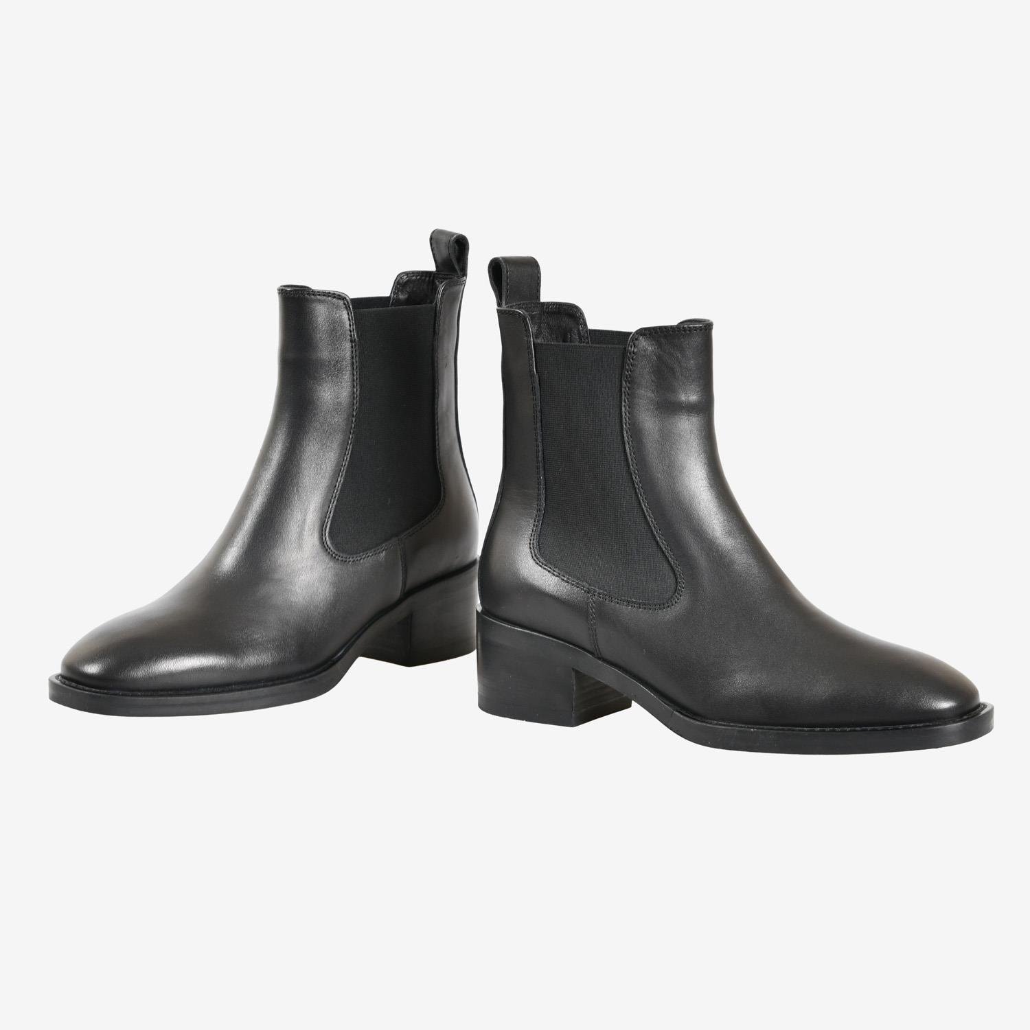 Siyah Deri Düz Kadın Abiye Bot