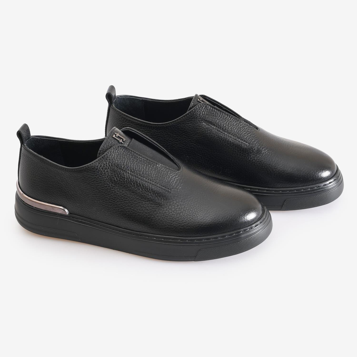 Siyah Deri Erkek Bağcıksız Spor Ayakkabı