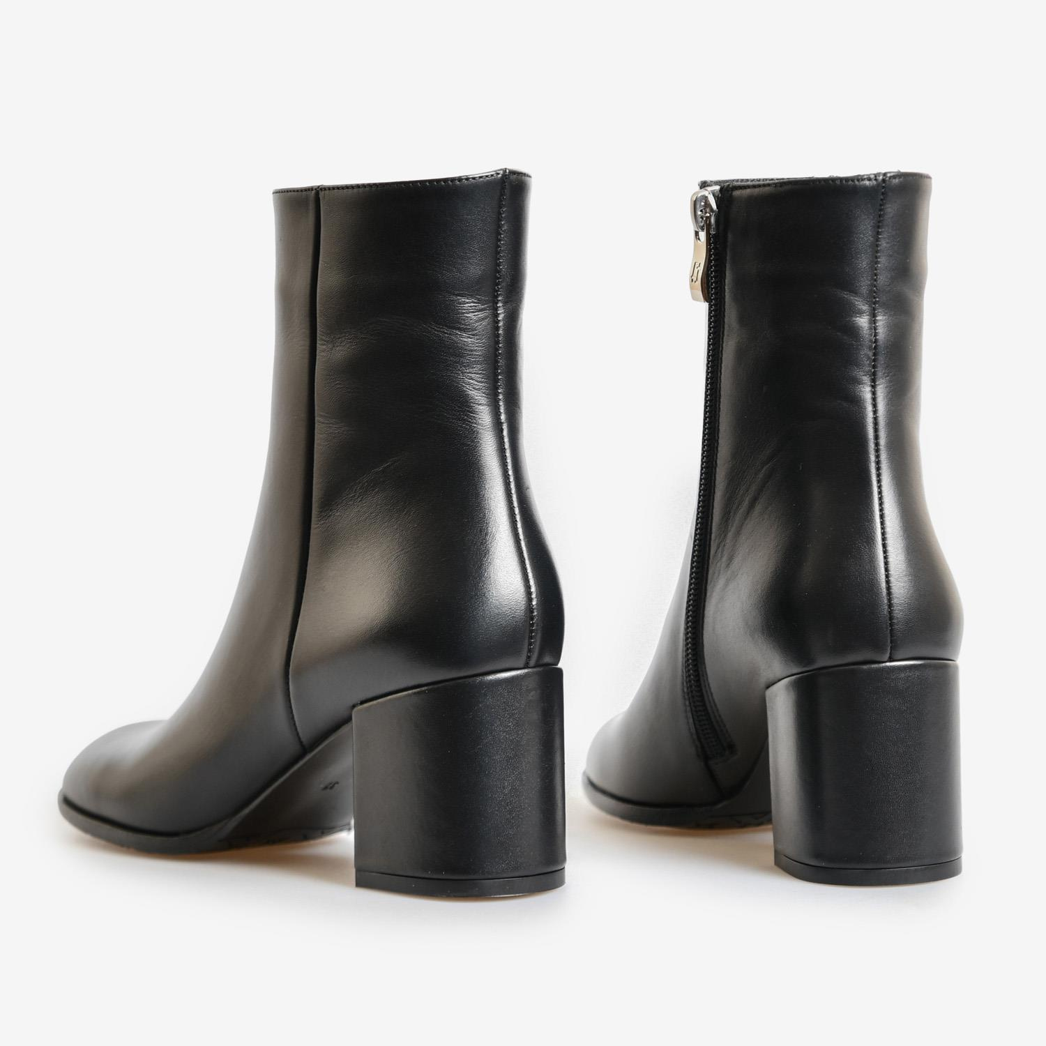 Siyah Deri Kadın Abiye Bot