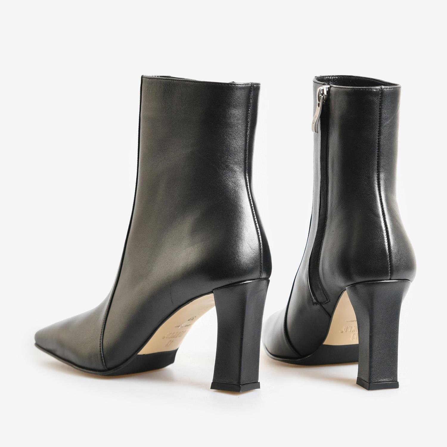 Siyah Deri Kadın Abiye Bot