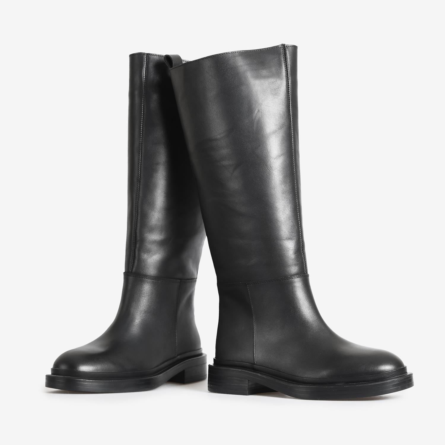 Siyah Deri Kadın Çizme