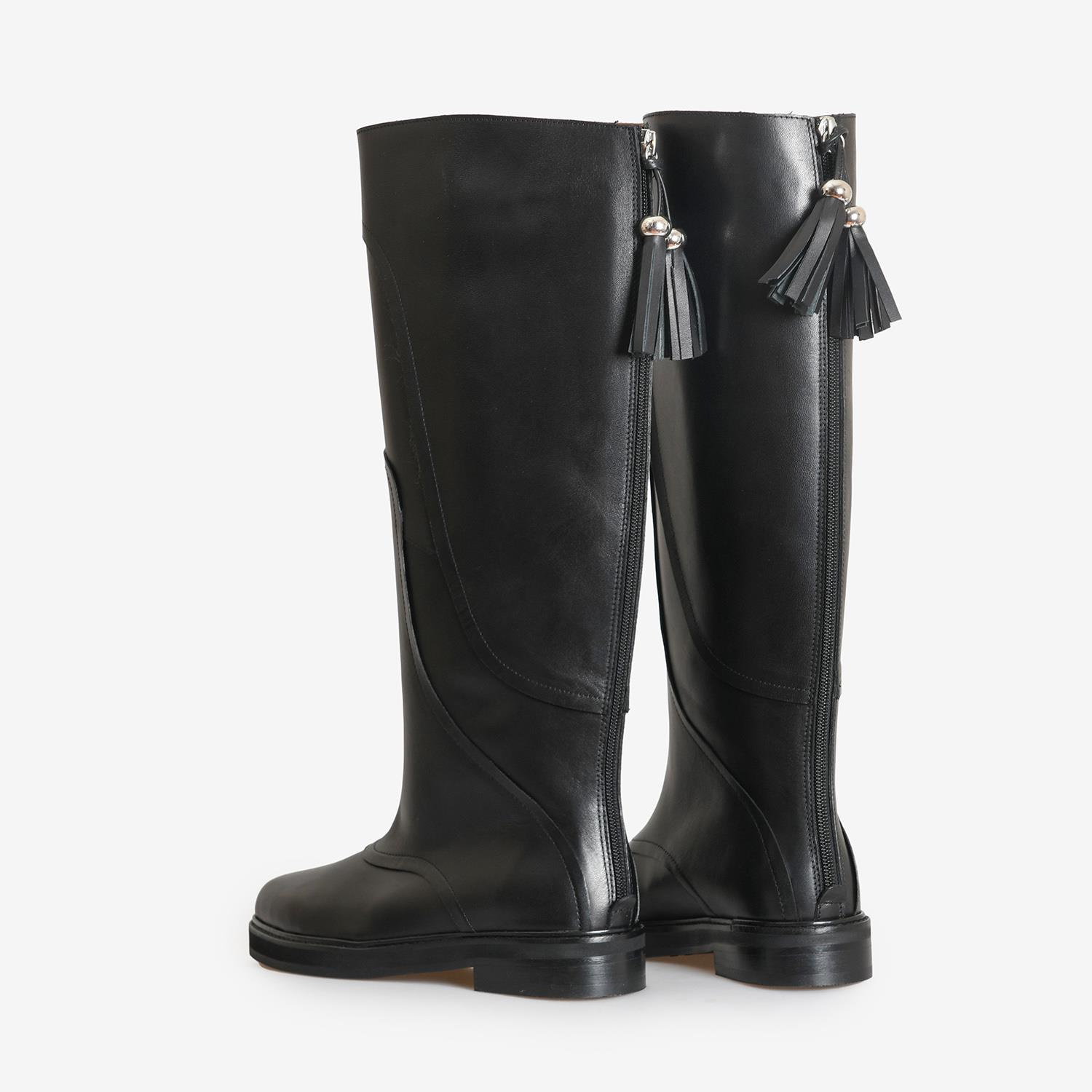 Siyah Deri Kadın Çizme
