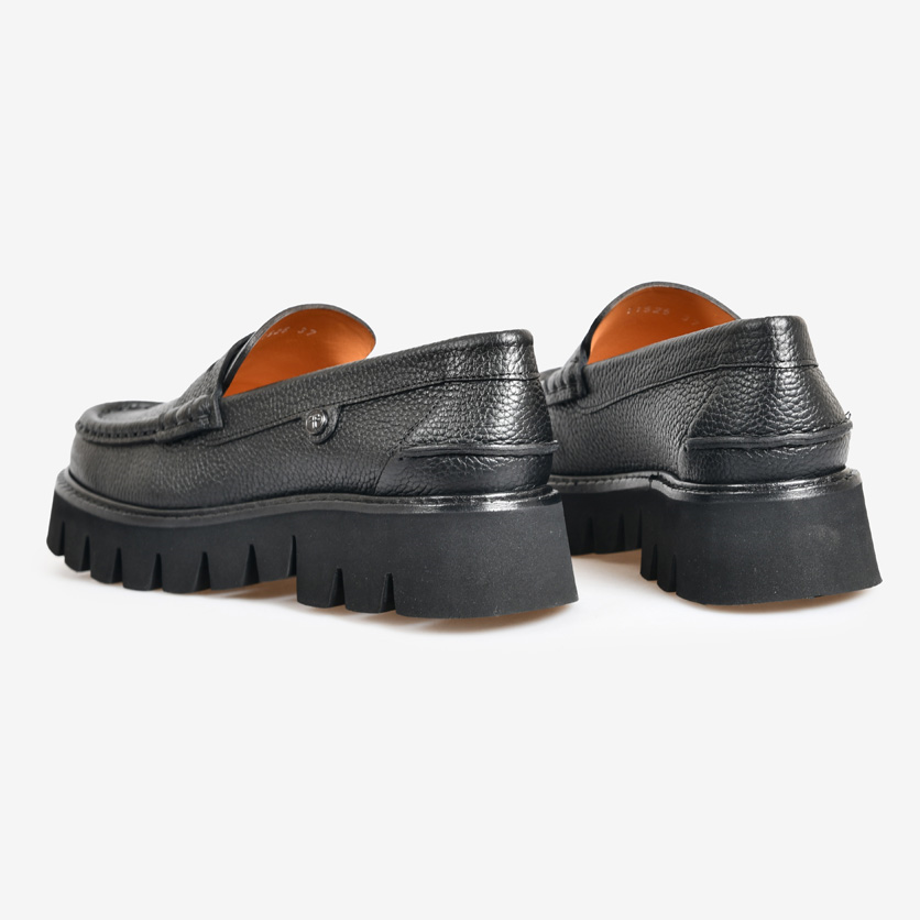 Siyah Deri Kadın Loafer
