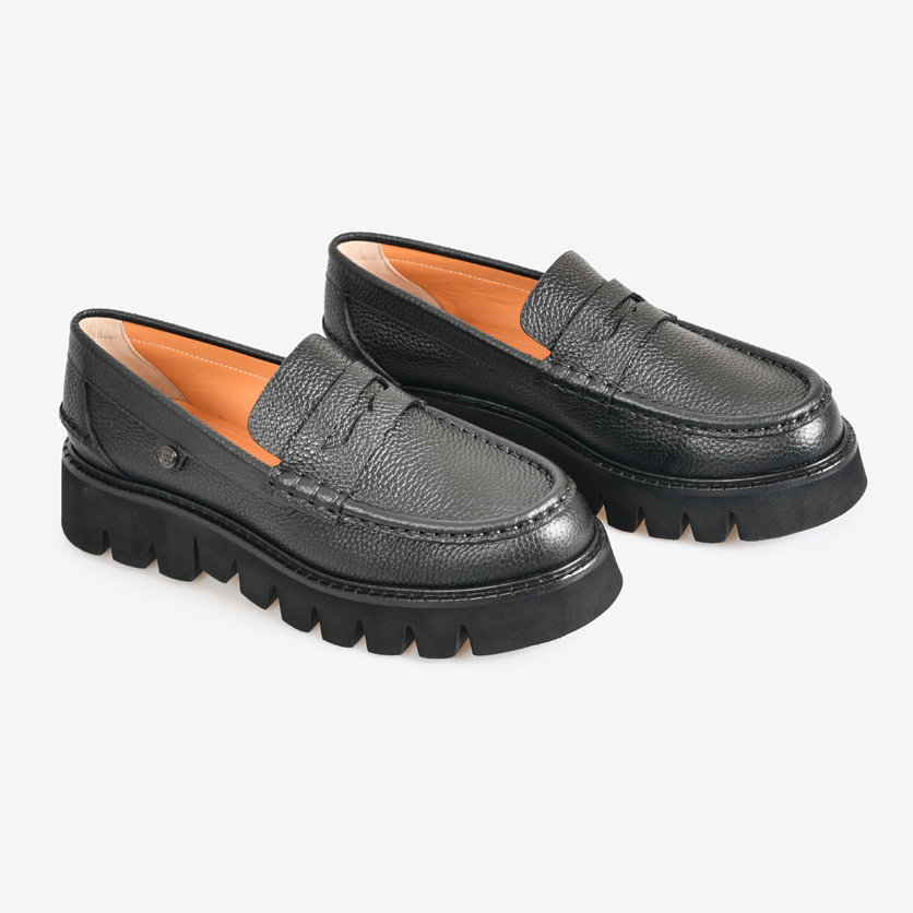 Siyah Deri Kadın Loafer