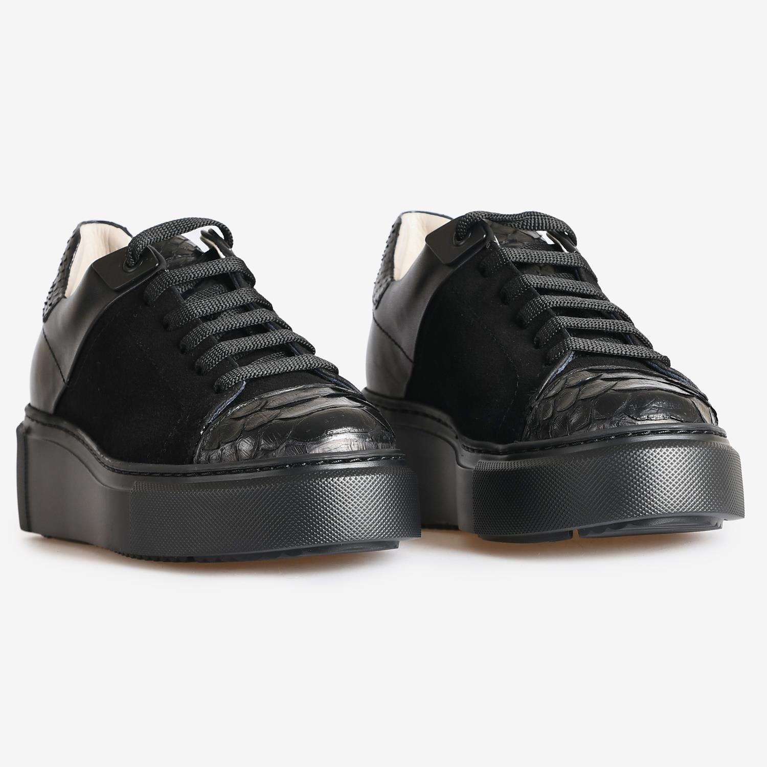 Siyah Deri Kadın Sneakers