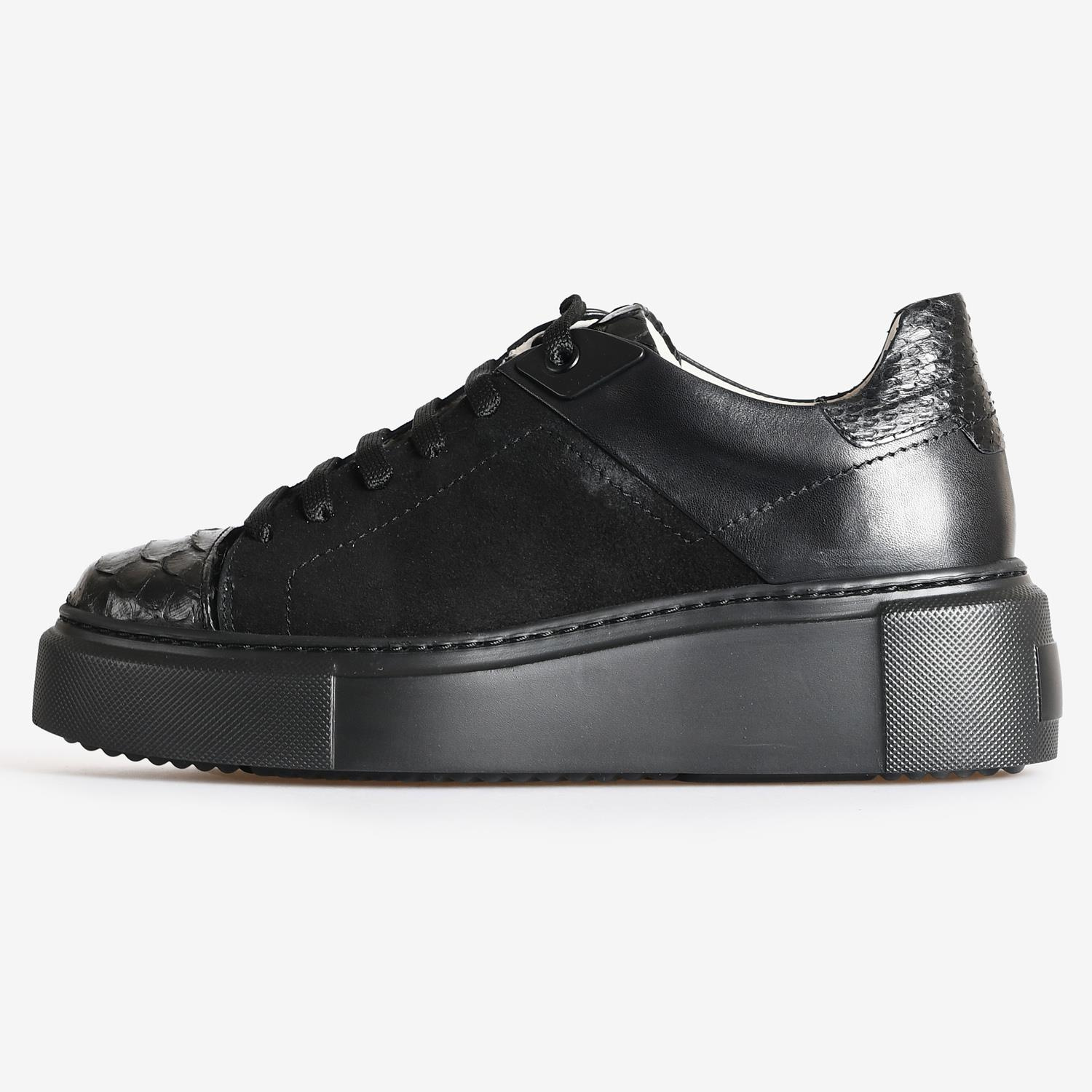 Siyah Deri Kadın Sneakers