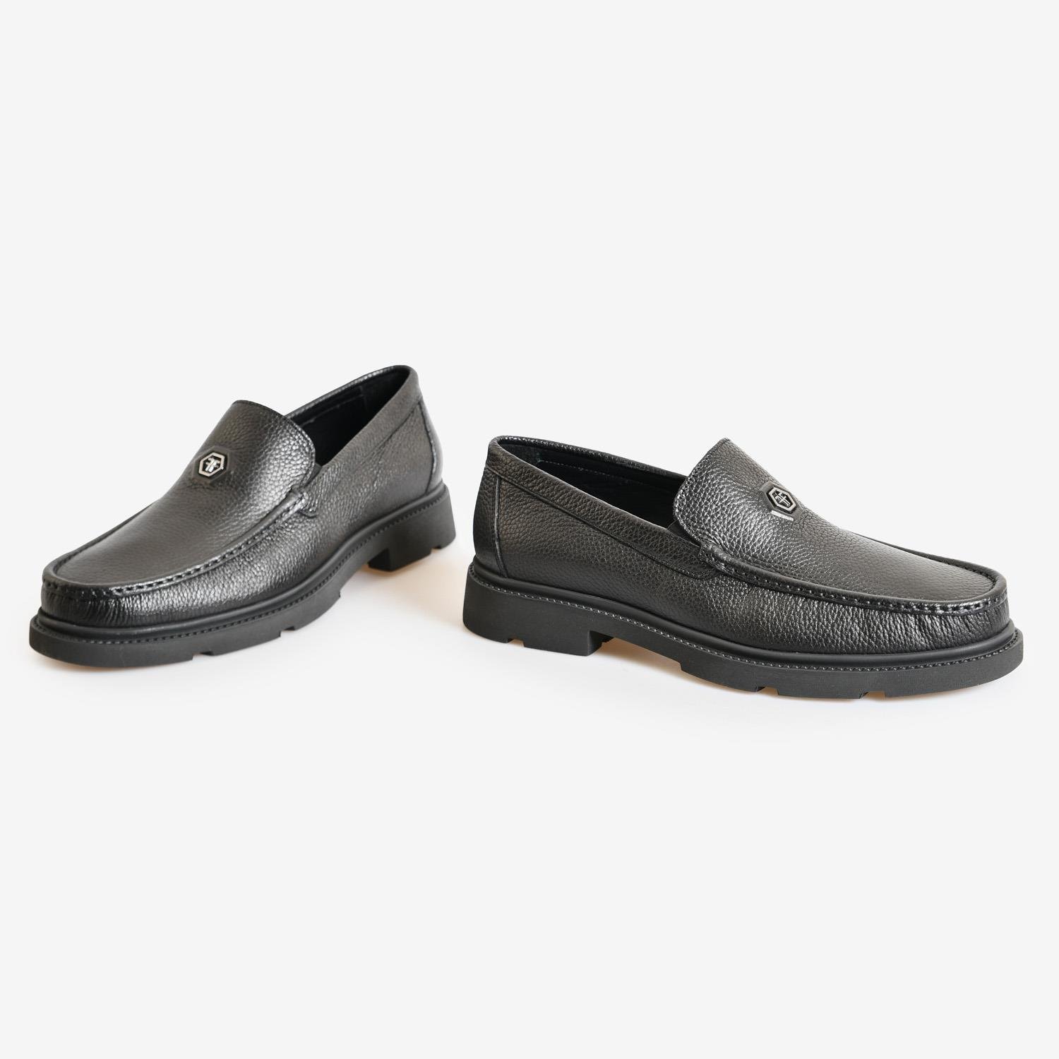 Siyah Deri Logo Detaylı Erkek Loafer