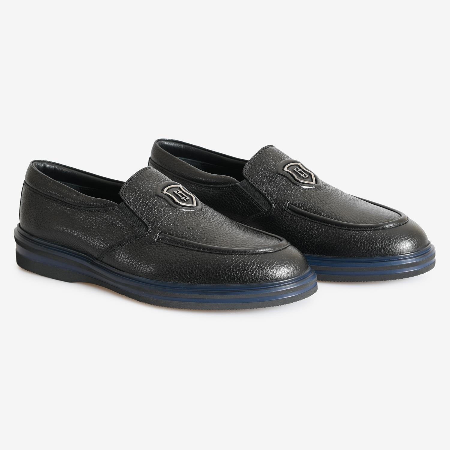 SİYAH DERİ LOGO DETAYLI ERKEK LOAFER
