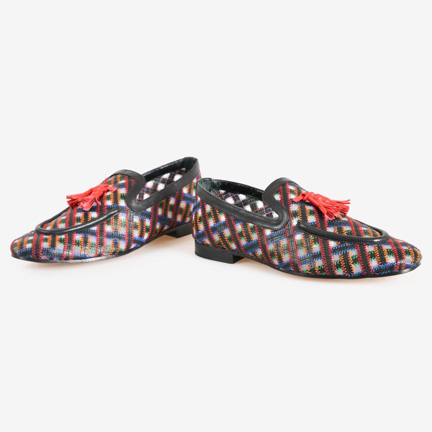 Siyah Deri Örgü Detaylı Kadın Loafer