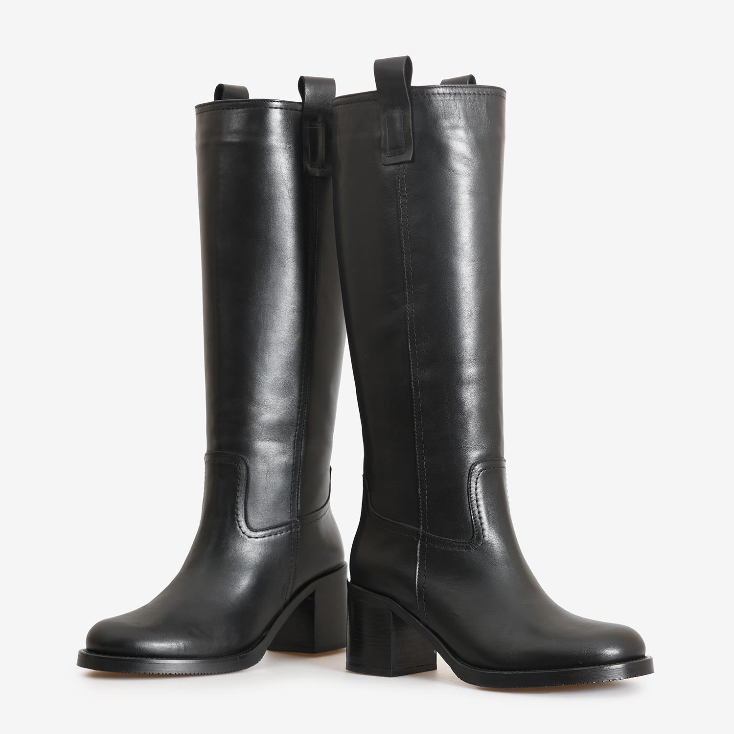 Siyah Deri Topuklu Kadın Çizme