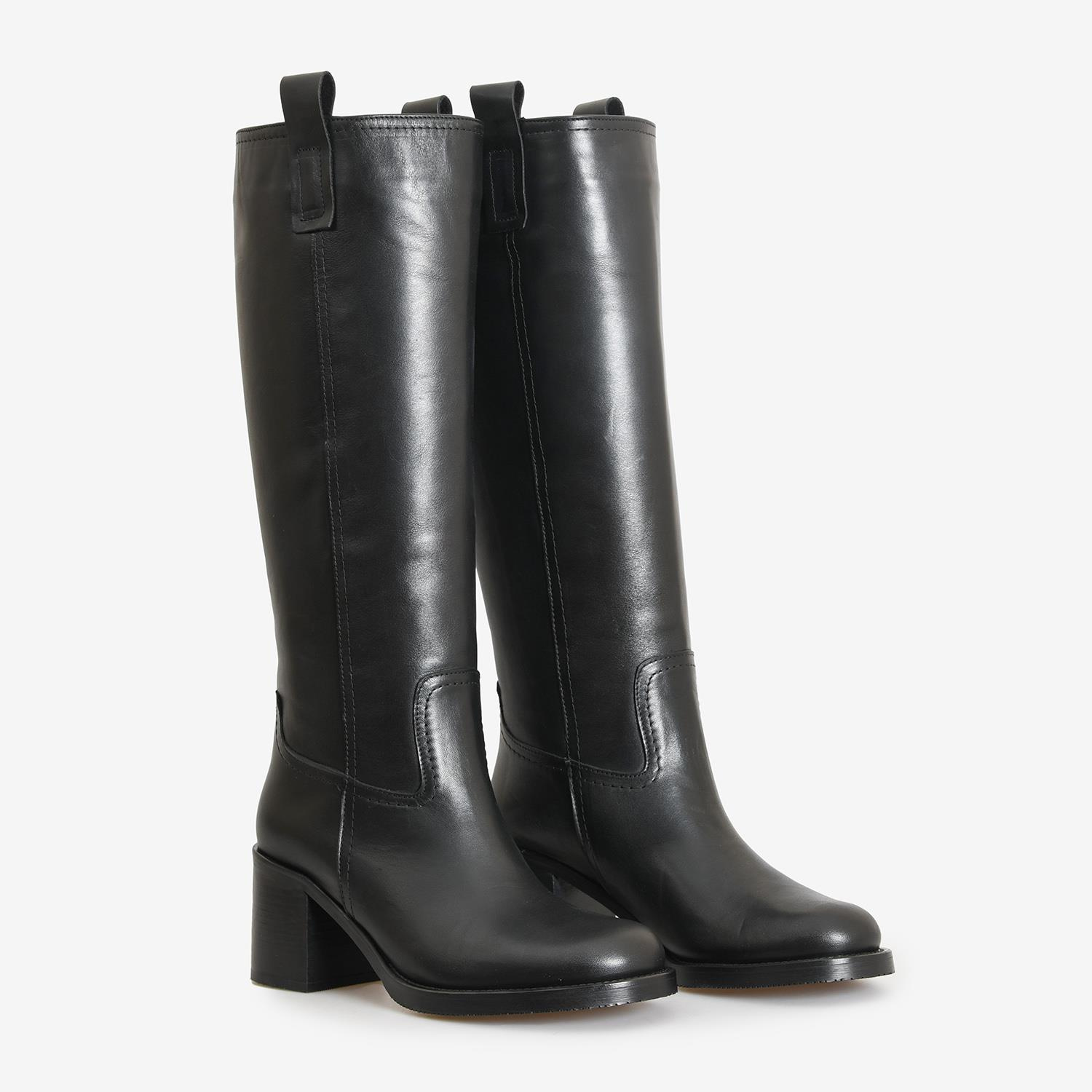 Siyah Deri Topuklu Kadın Çizme