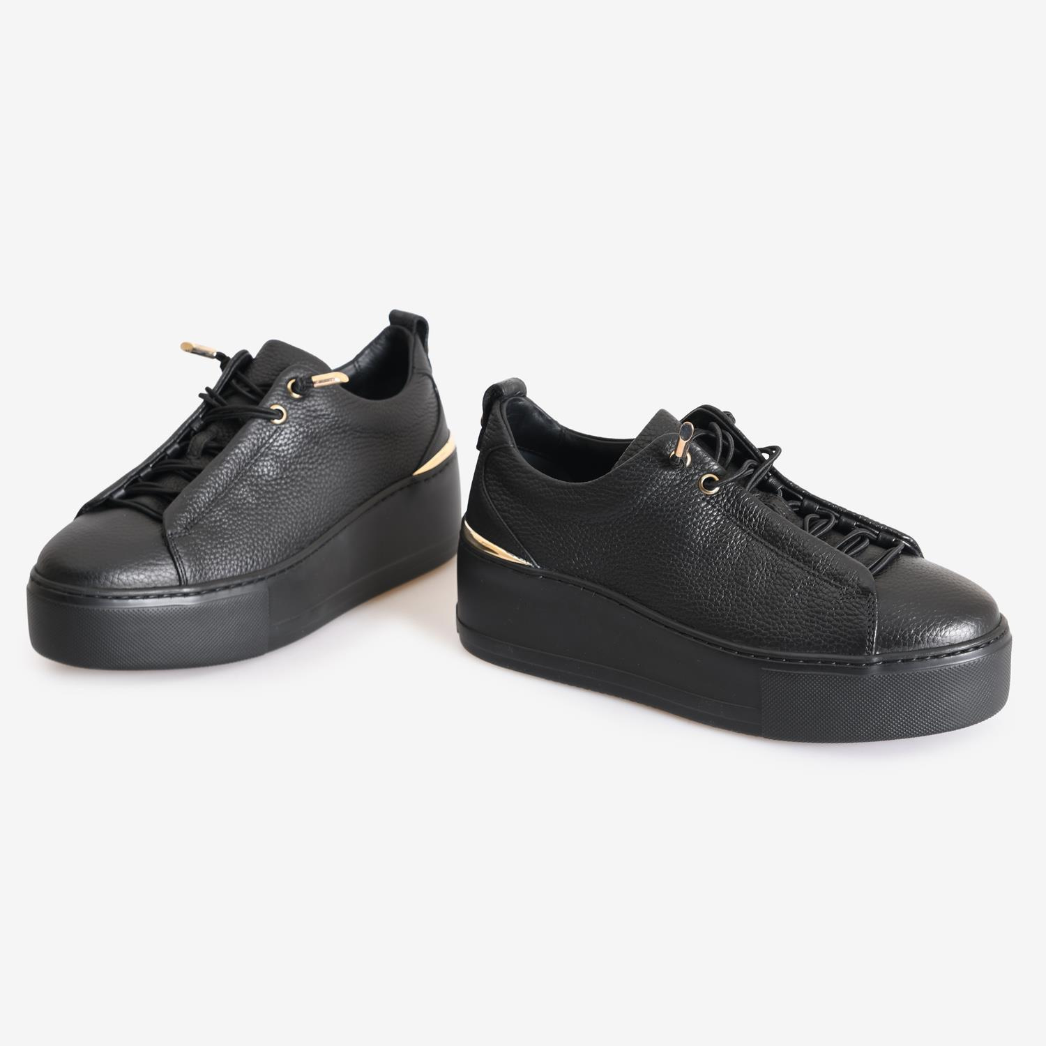 Siyah Deri Yüksek Taban Kadın Sneaker