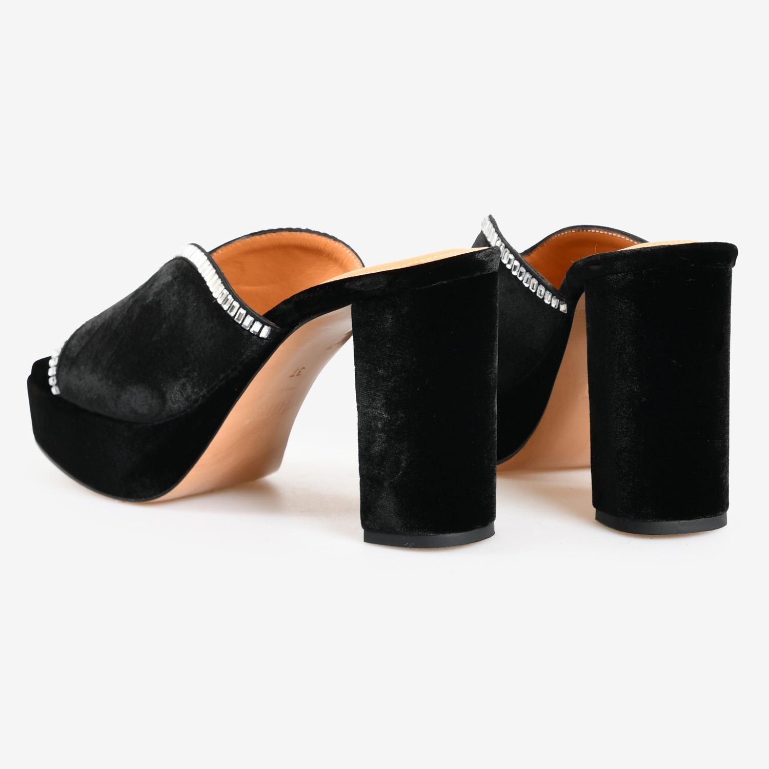 Siyah Kadife Taşlı Kadın Abiye Terlik