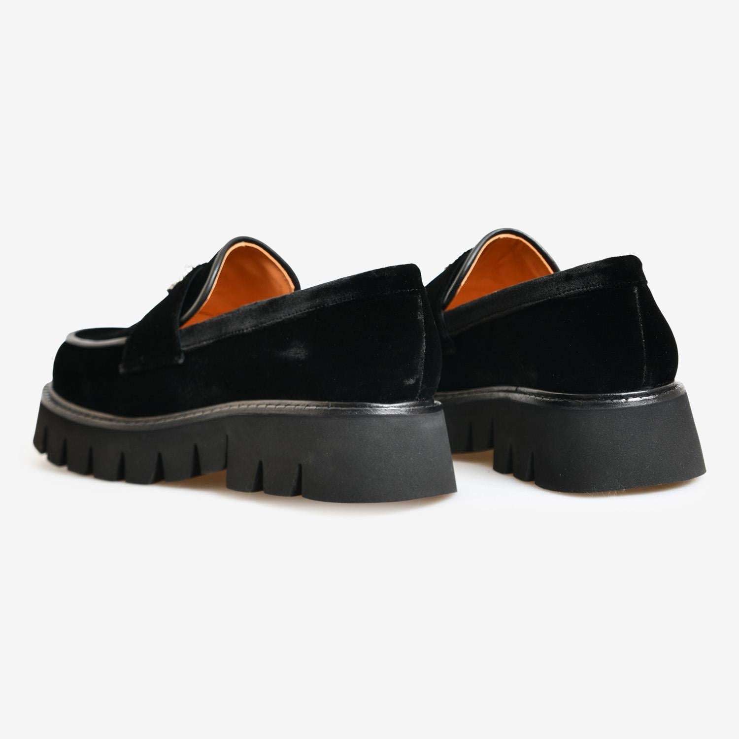 Siyah Kadife Taşlı Kadın Loafer