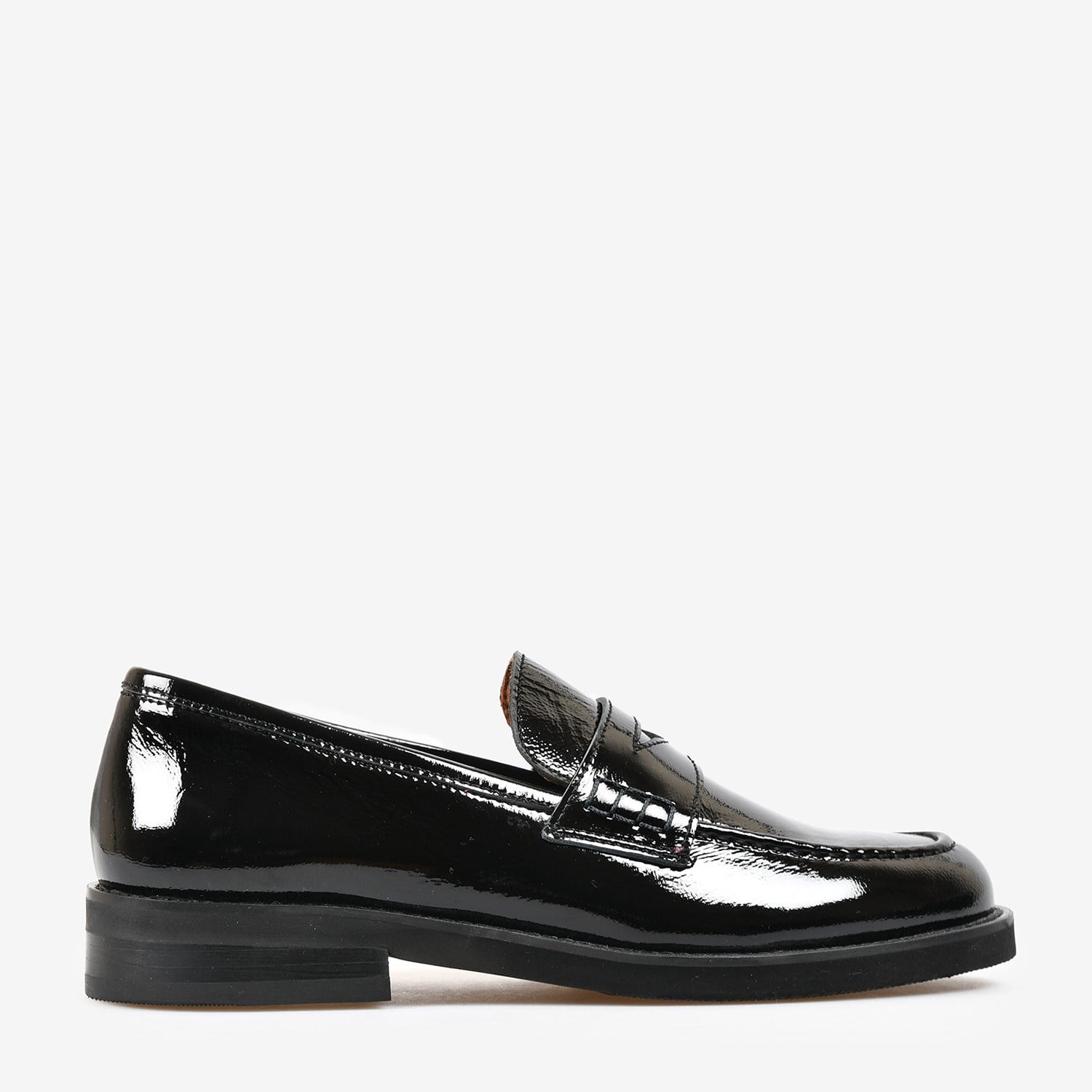 Siyah Kırışık Rugan Kadın Loafer