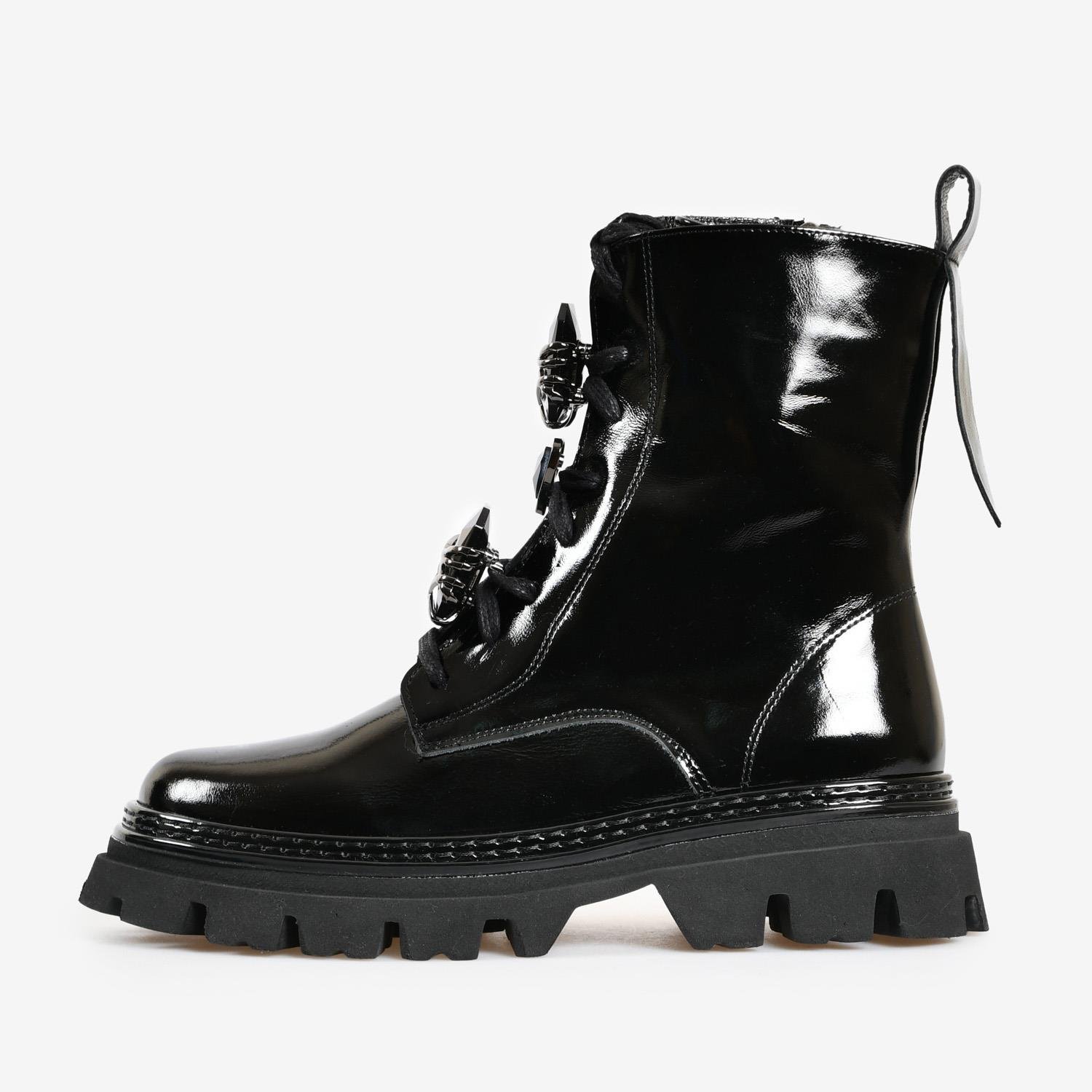 Siyah Kırışık Rugan Taş Detaylı Bağcıklı Kadın Bot