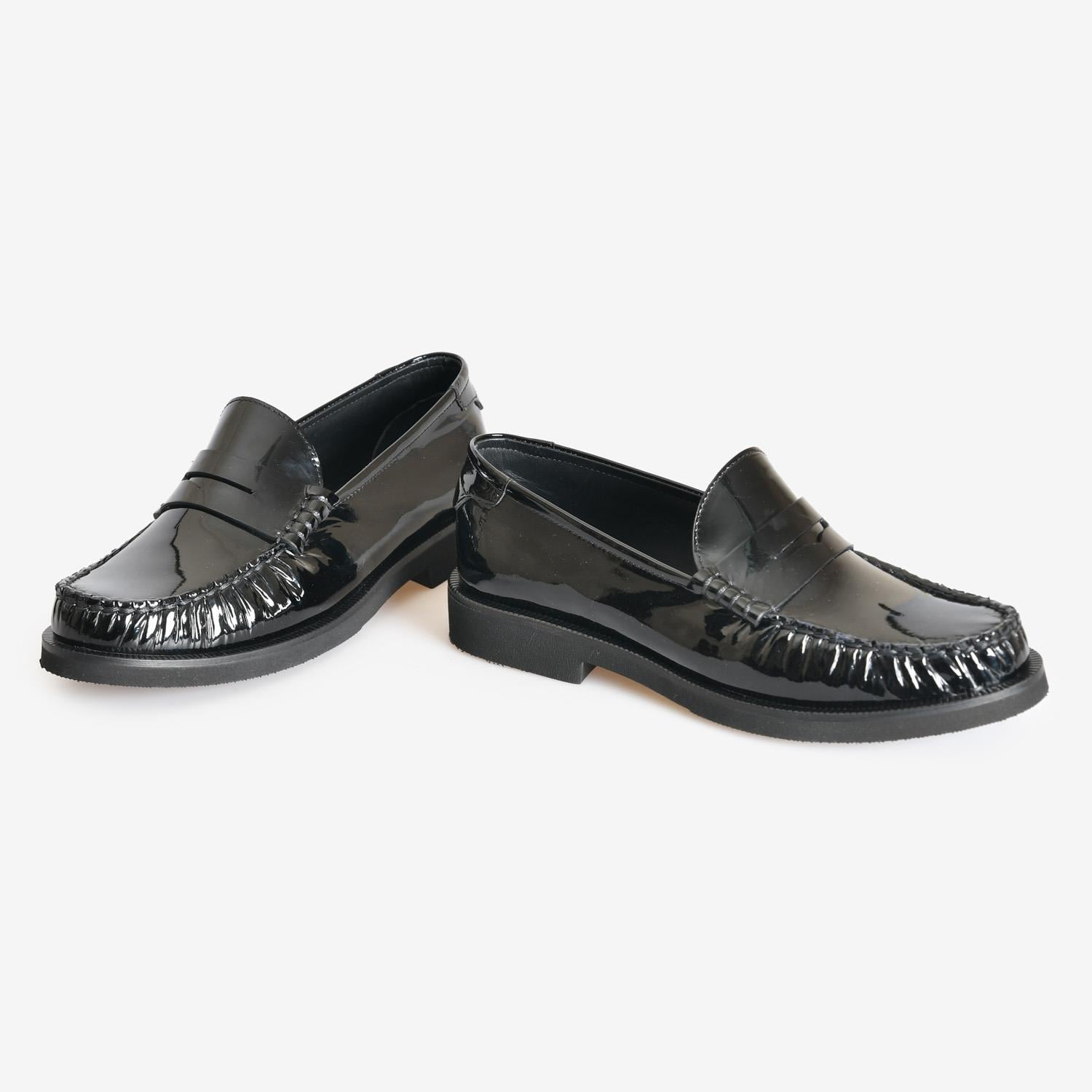 Siyah Rugan Kadın Loafer