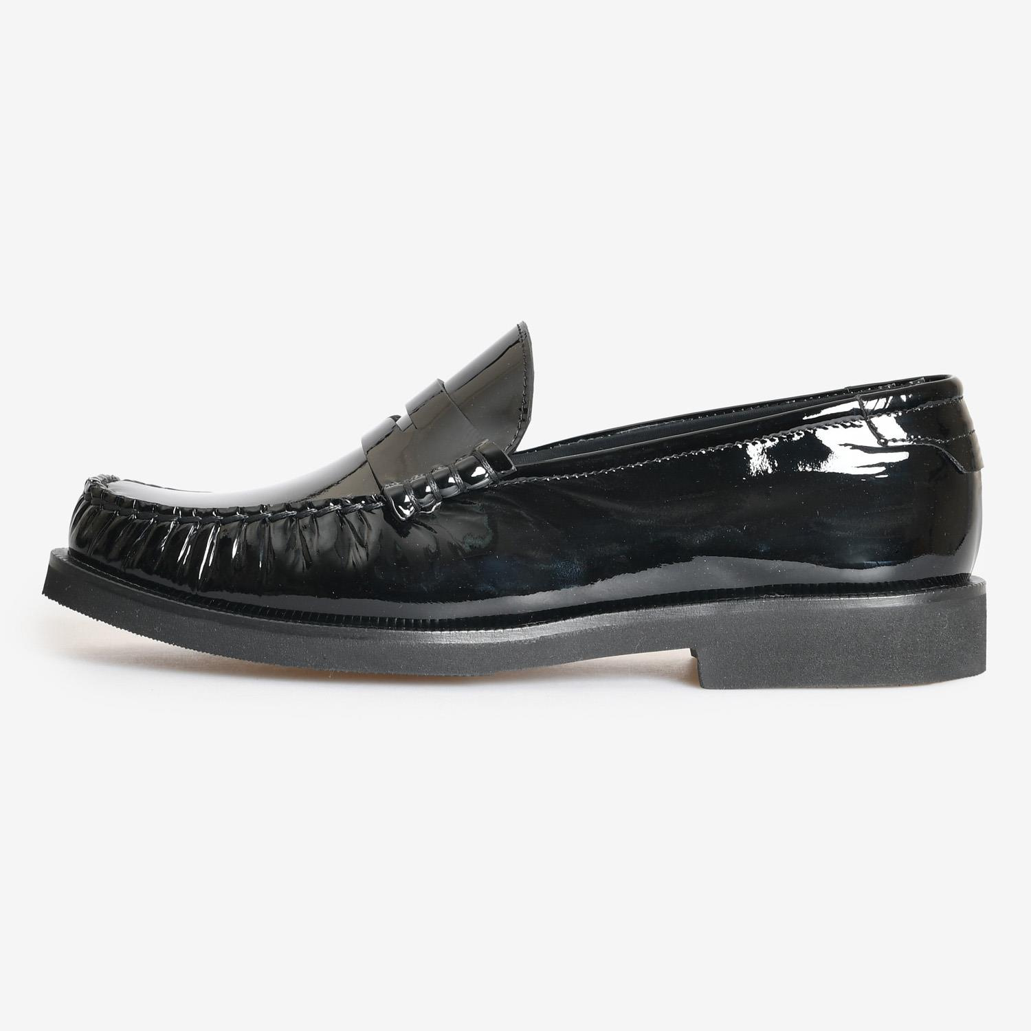 Siyah Rugan Kadın Loafer