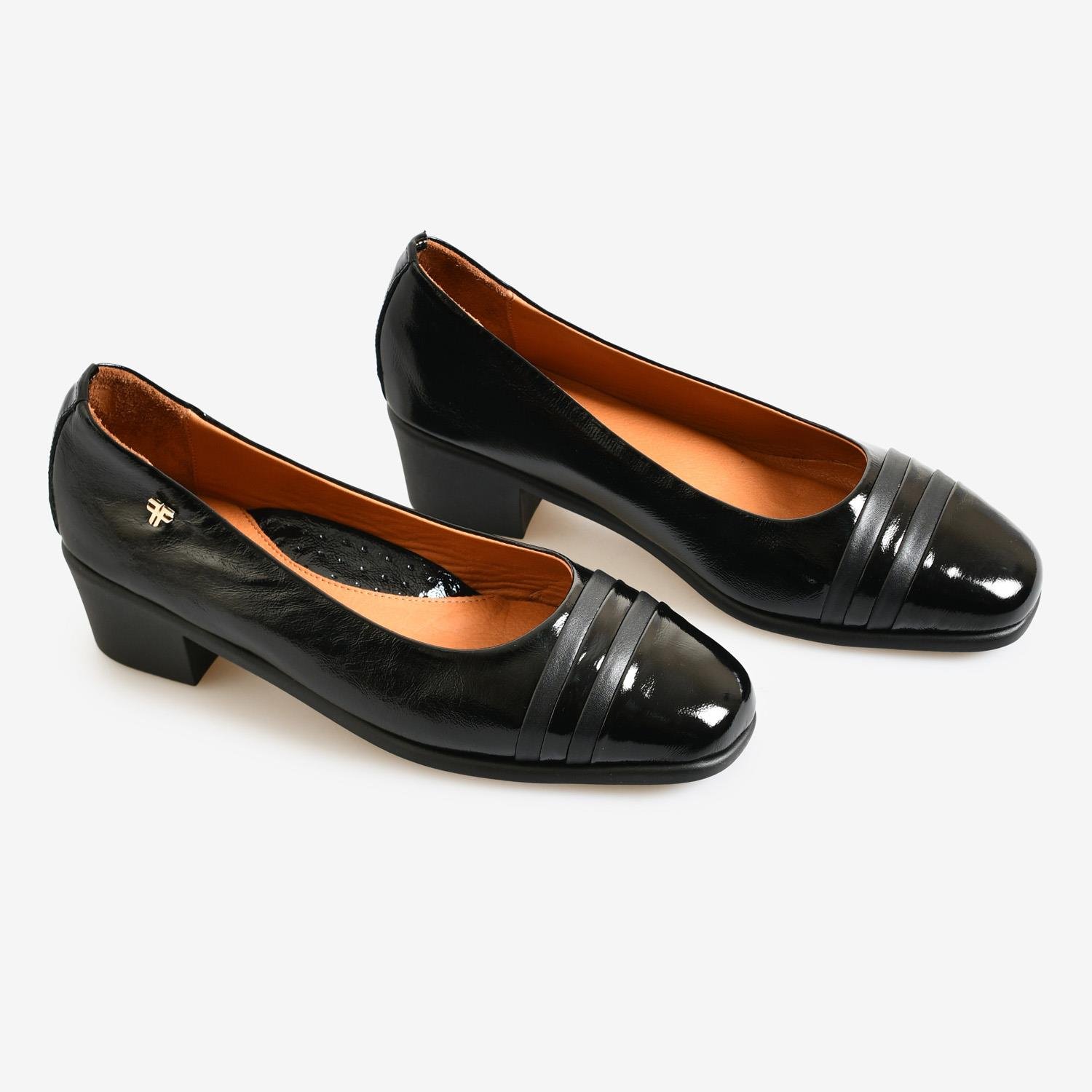 Siyah Rugan Topuklu Kadın Loafer