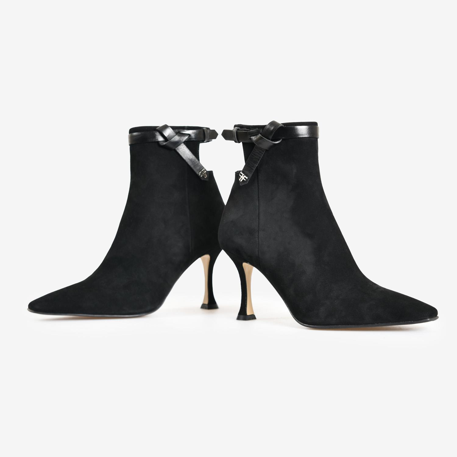 Siyah Süet Kadın Abiye Bot