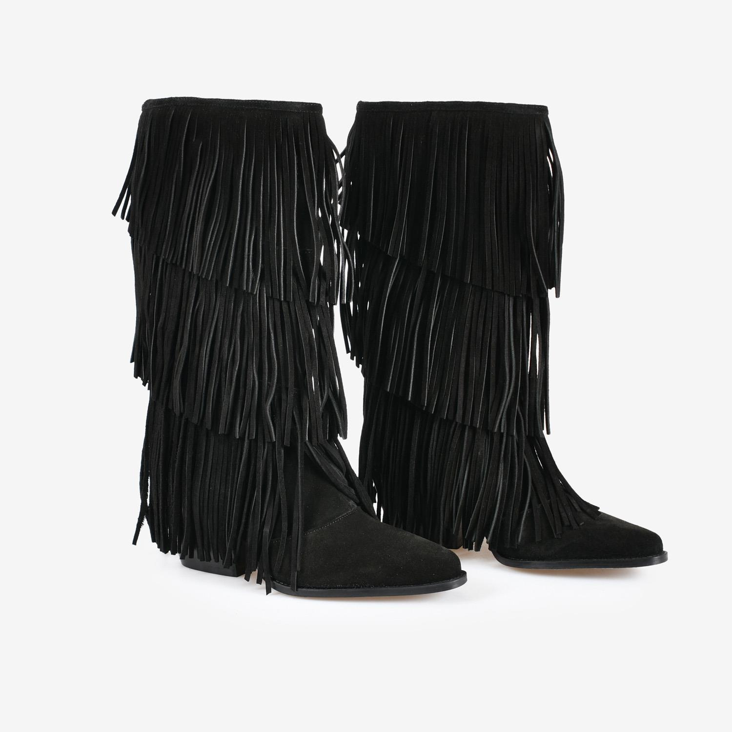 Siyah Süet Püskül Detaylı Kadın Çizme