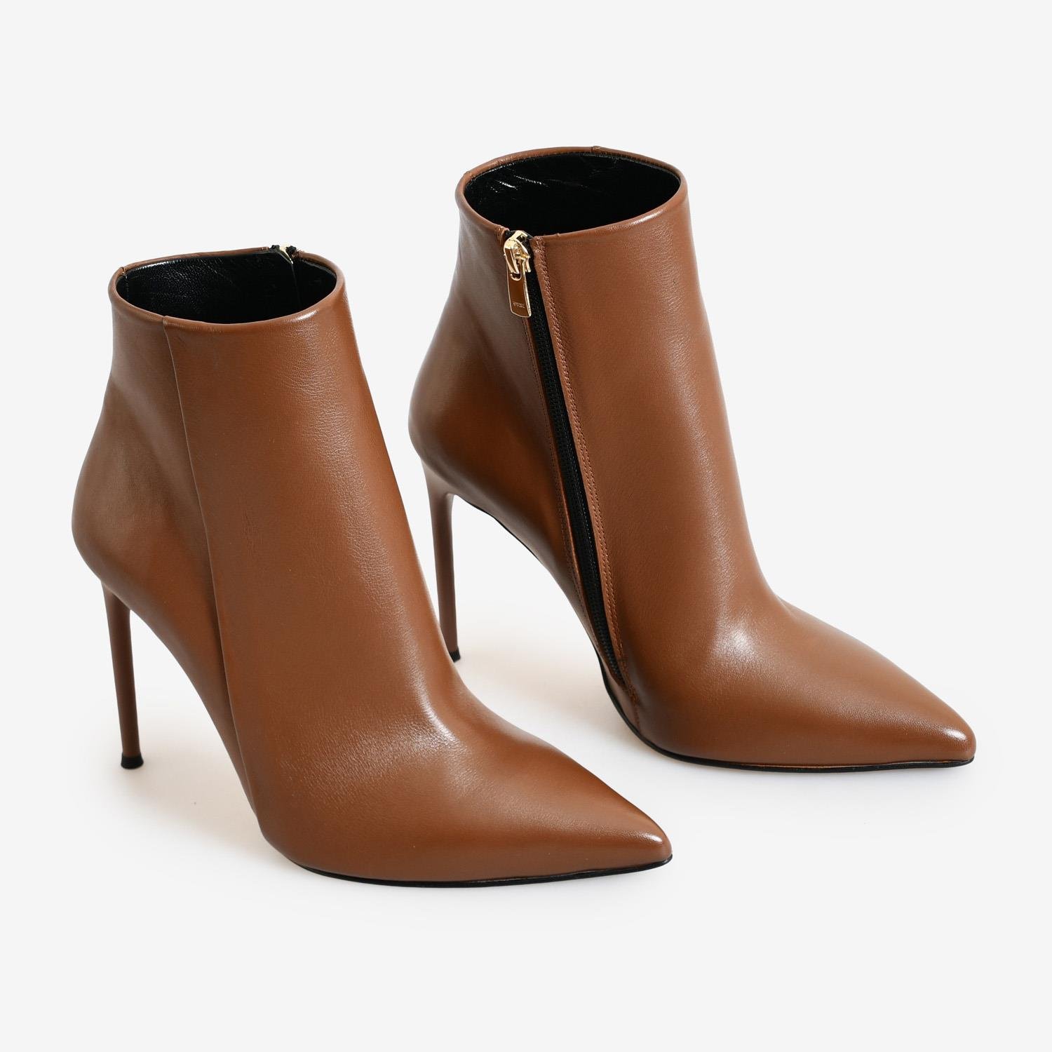 Taba Deri Parçalı Kadın Kadın Çizme