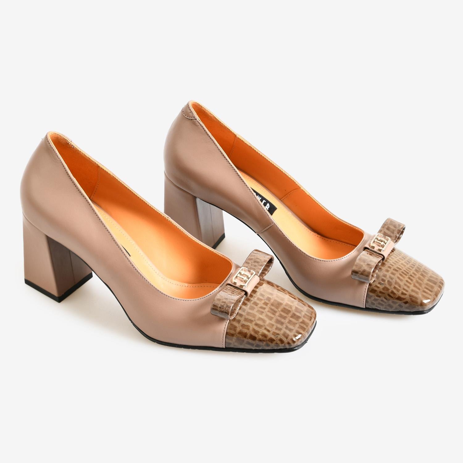 Vizon Deri Logo Detaylı Kadın Abiye Ayakkabı