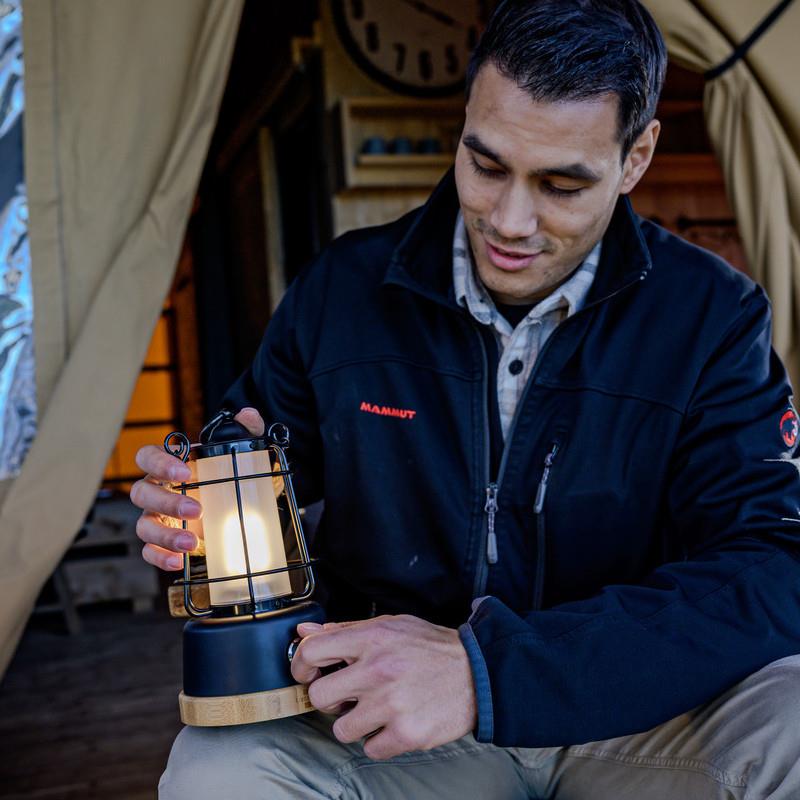 Brennenstuhl Şarjlı 370 Lümen Kamp Lambası & Powerbank