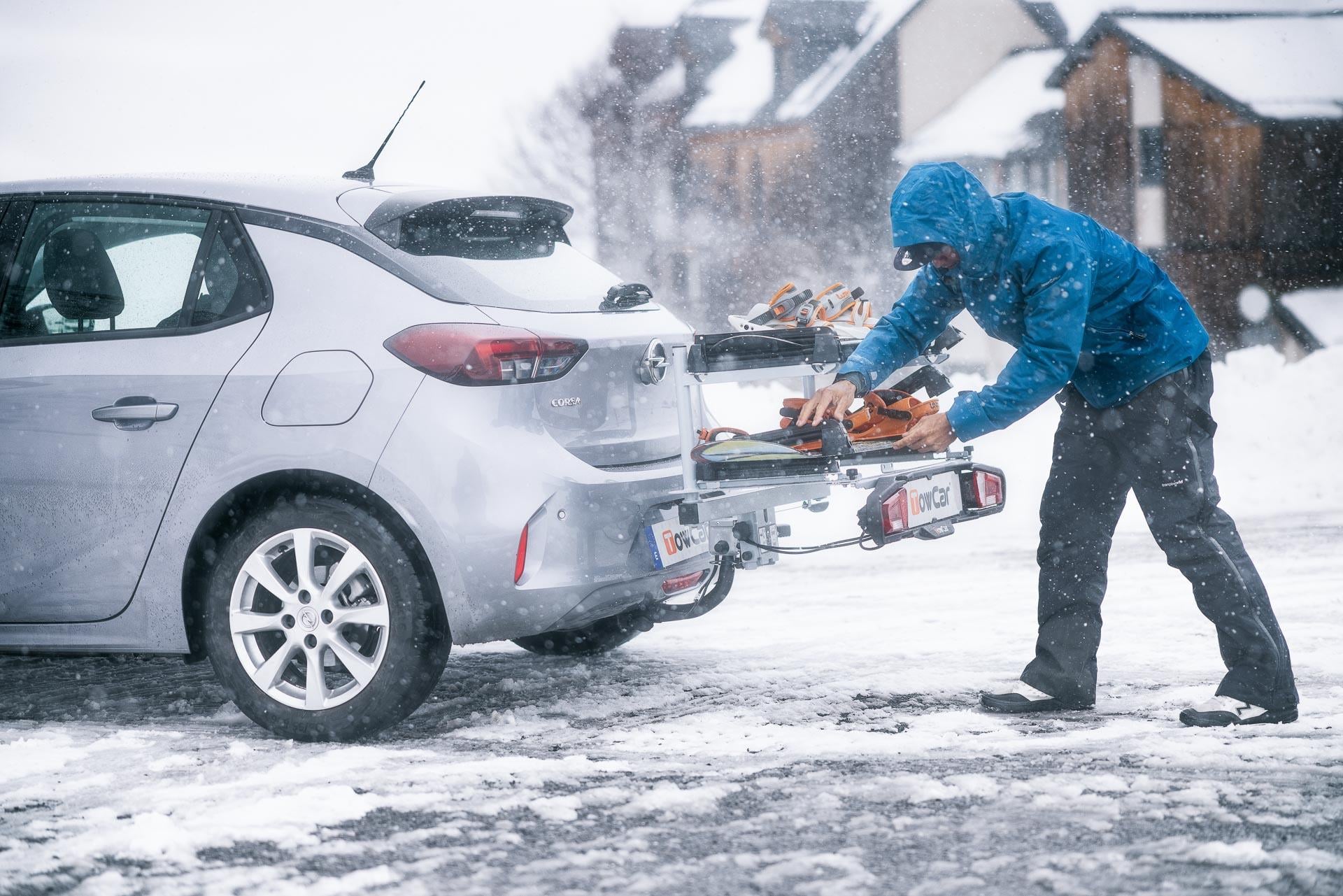 Çeki Demirine Takılan Kayak Taşıyıcı - TowCar Aneto