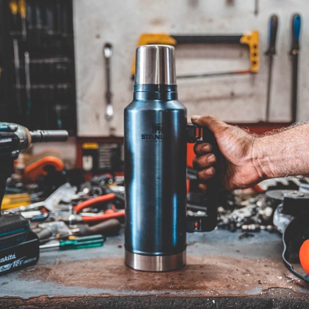 Stanley Klasik Vakumlu Çelik Termos 1.4 Lt Mavi