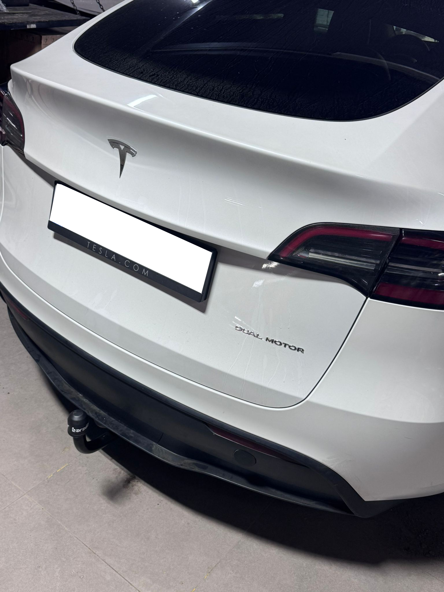 TESLA Model Y Çeki Demiri